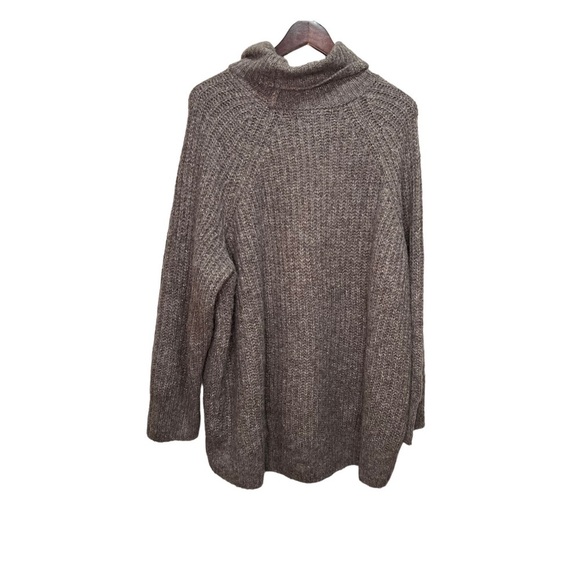 Old Navy Grey Knit Boxy Fit Turtleneck Sweater Size 2x - Picture 2 of 8